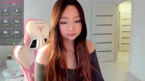 Snapshot of fluffy_rose chatting on 05.10.26 Rose online show from 05.10.26