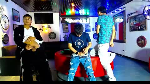 flyckers online show from 04.04.26