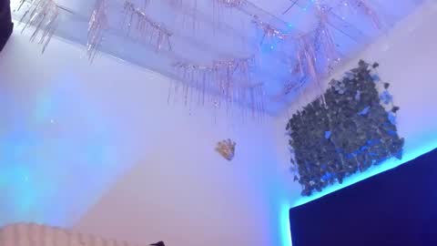 lia online show from 12.14.25