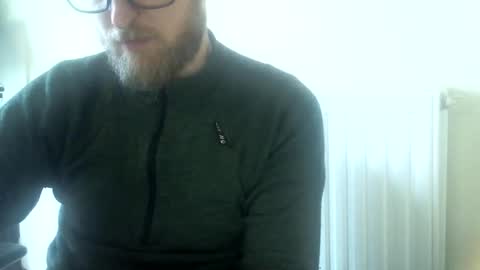 Snapshot of fns2011 chatting on 11.10.25 fns2011 online show from 11.10.25