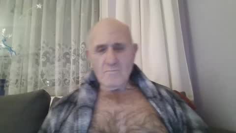 Snapshot of follador1001 chatting on 01.19.25 follador1001 online show from 01.19.25