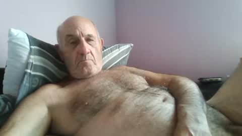 Snapshot of follador1001 chatting on 06.30.26 follador1001 online show from 06.30.26