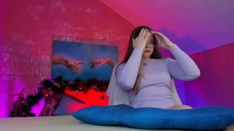 Molly online show from 12.20.25