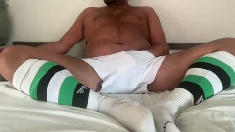 Snapshot of footiesoxlad chatting on 07.19.26 footiesoxlad online show from 07.19.26