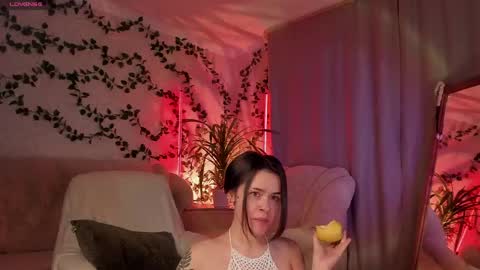 Snapshot of forest_lina chatting on 05.01.26 online show from 05.01.26