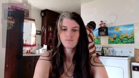 forestdarling online show from 11.30.25