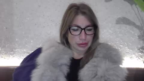 fox_red_lady7 online show from 12.06.24