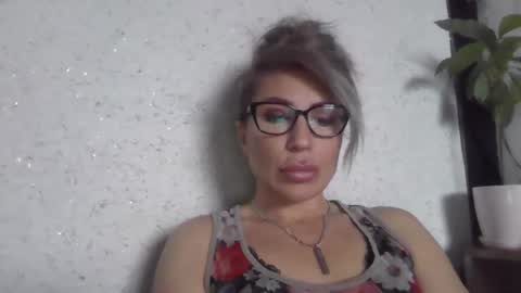 fox_red_lady7 online show from 03.30.26