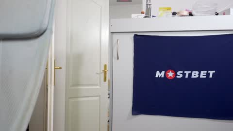 CUSTOM PHOTOS AND VIDEOS -  online show from 12.12.24