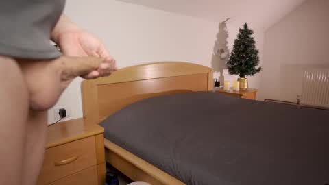 CUSTOM PHOTOS AND VIDEOS -  online show from 12.16.25