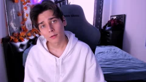 Foxicfu online show from 12.22.25