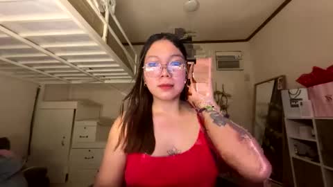 Snapshot of foxieeealona chatting on 05.16.26 Alicia Baby online show from 05.16.26