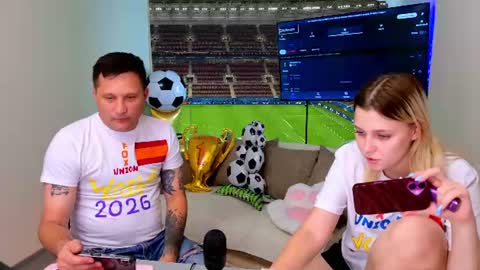 We are a couple Leo and Sofiayou are always welcome here online show from 06.21.26