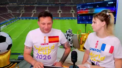 We are a couple Leo and Sofiayou are always welcome here online show from 06.25.26