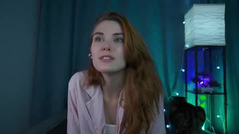 Snapshot of foxy_cute4you chatting on 12.14.25 Eva online show from 12.14.25