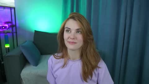 Snapshot of foxy_cute4you chatting on 02.19.26 Eva online show from 02.19.26