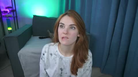 Snapshot of foxy_cute4you chatting on 02.28.26 Eva online show from 02.28.26