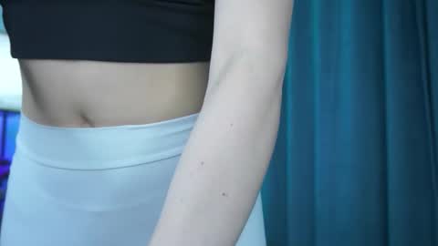 Snapshot of foxy_cute4you chatting on 03.12.26 Eva online show from 03.12.26