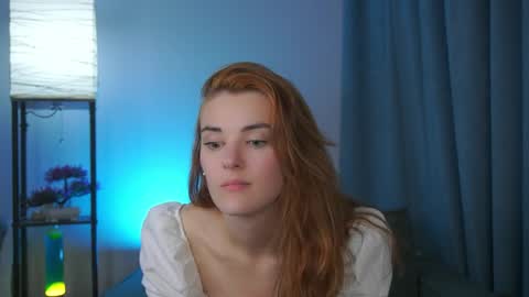Snapshot of foxy_cute4you chatting on 05.16.26 Eva online show from 05.16.26