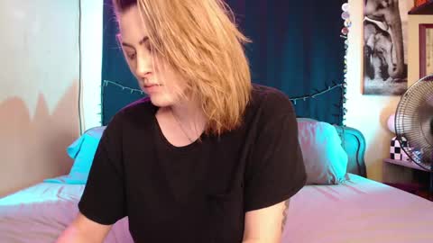 Mallory Koxx online show from 05.31.26