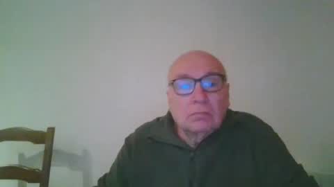 Snapshot of fra94 chatting on 10.16.25 fra94 online show from 10.16.25