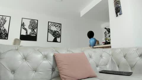 IM FRAIDER online show from 10.14.25