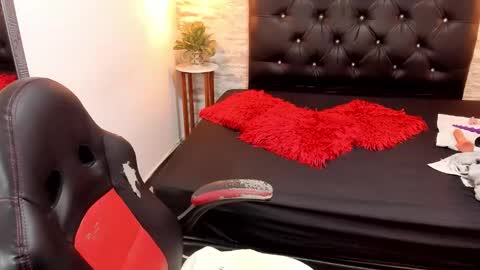          online show from 12.14.25