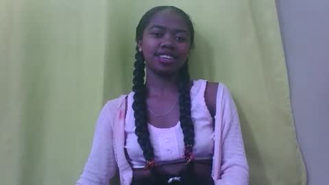 Snapshot of francinealdy chatting on 09.23.25 francinealdy online show from 09.23.25