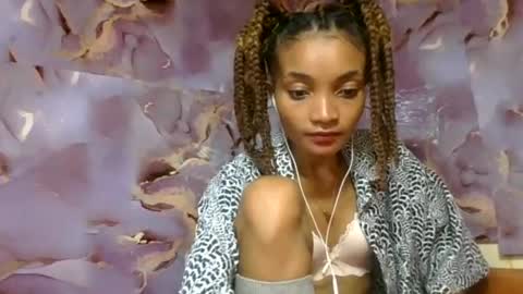 Snapshot of francinoli chatting on 06.12.26 Francinoli online show from 06.12.26