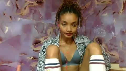 Snapshot of francinoli chatting on 06.15.26 Francinoli online show from 06.15.26