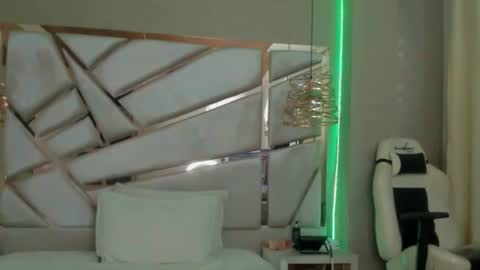 francis_20 online show from 03.17.26