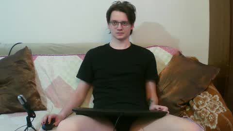 Snapshot of francisgray chatting on 02.06.26 Frank online show from 02.06.26