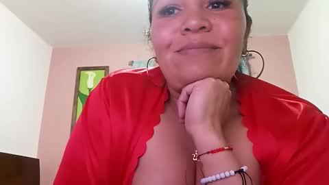Snapshot of francy_froz chatting on 12.21.24 francy froz online show from 12.21.24