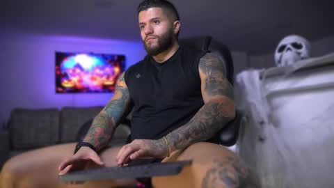 Frank Farrell. Hey remember to give me a thumbs up Ty online show from 10.28.25