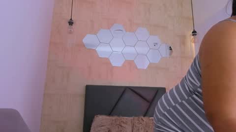 Snapshot of fransheska_mon chatting on 12.15.24 Fransheska online show from 12.15.24