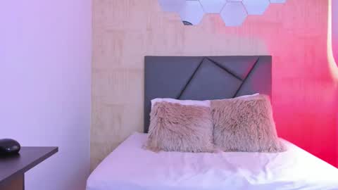 Snapshot of fransheska_mon chatting on 12.24.24 Fransheska online show from 12.24.24