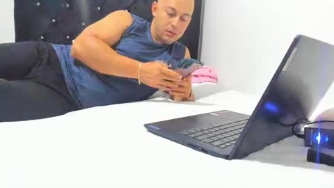 franyjuly online show from 01.10.25
