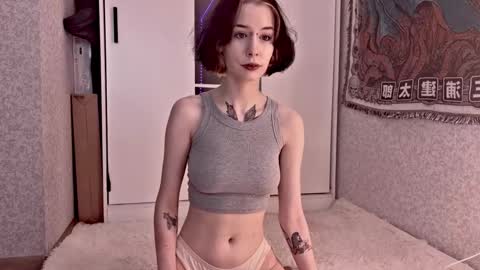 mistress Bastet and  mintcola online show from 11.04.25