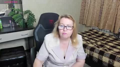 FrauMartha online show from 12.20.24