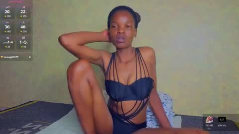 Snapshot of freakky_nessa chatting on 10.21.25 Nessa-Independent model online show from 10.21.25