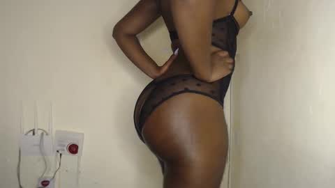 Snapshot of freaky_ass chatting on 10.17.25 Berry online show from 10.17.25