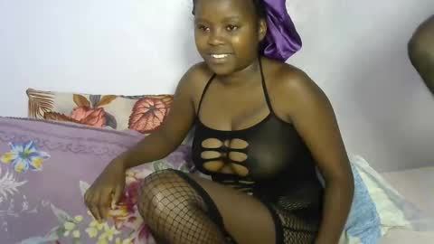 freaky_delliah online show from 02.18.25