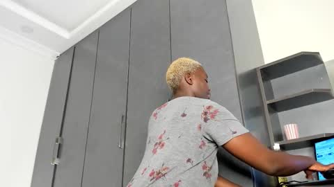 Kandy online show from 02.23.26