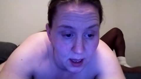 Snapshot of freakycoupleee69 chatting on 11.17.25 freakycoupleee69 online show from 11.17.25