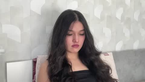 Mia online show from 07.29.26