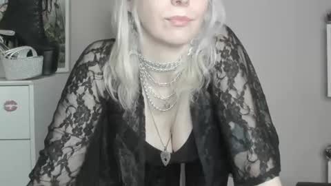 Snapshot of freeanne chatting on 07.14.26 Anne online show from 07.14.26