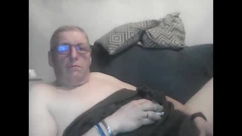 Snapshot of frefredo chatting on 03.03.26 fred online show from 03.03.26