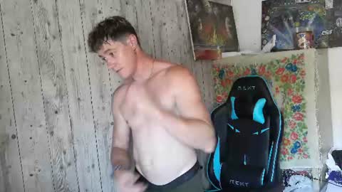French Horny Bibs online show from 06.25.26