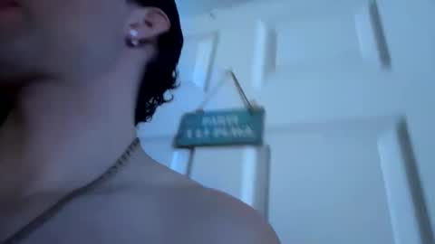 frenchyy710 online show from 03.04.25