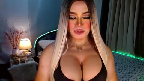 Miss Frea  online show from 10.23.25